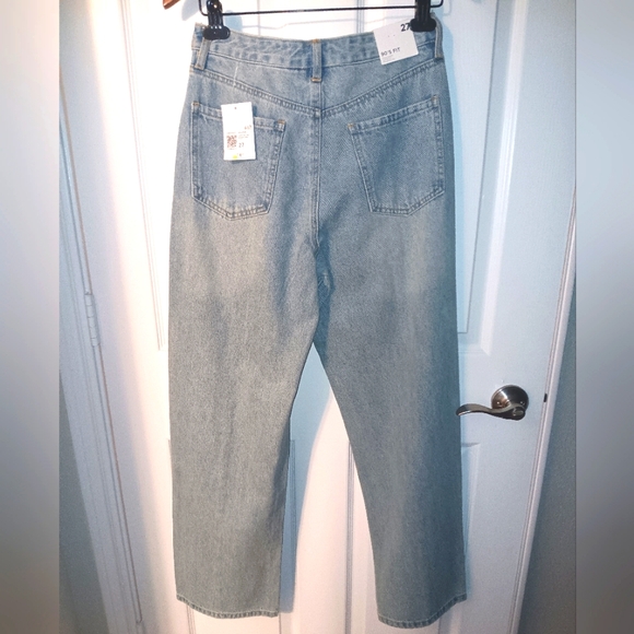 NWT Forever 21 90s Fit Jeans Studded High Rise Jeans Size 27 - Picture 3 of 4